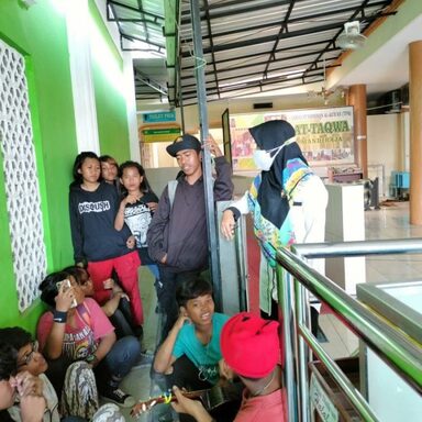 Penyuluh Agama Mandiraja Adakan Pembinaan Anak Punk