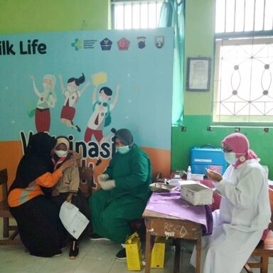 Siswa MIN 2 Rembang Sukseskan Vaksinasi Covid-19