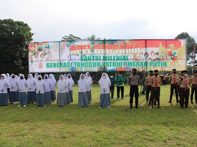 Siswa Siswi Ma Al Isan mengikuti Apel Santri Millenial Generasi Tangguh Patriot Merah Putih