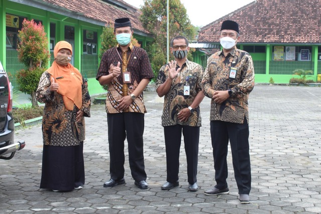 Kunjungi PKKM MTsN, H. Anif Dorong Madrasah Punya Program Unggulan & Inovatif