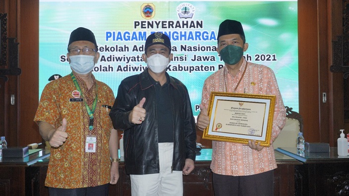 MTsN 1 Pati Didapuk Sekolah Adiwiyata Tahun 2021