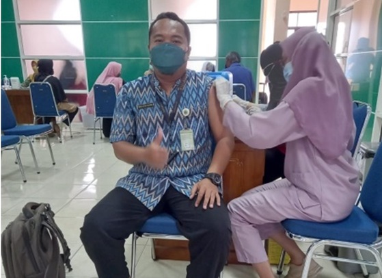 Sukseskan Program Pemerintah, MTs N 2 Banjarnegara Lakukan Vaksin Dosis 3