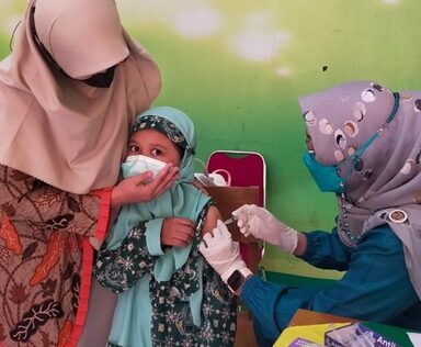 Vaksinasi Dosis 2 Siswa MIMAU Joyokusumo Hampir 100%