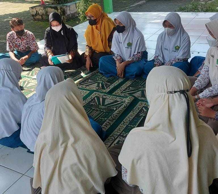 Pembinaan Memacu Semangat Siswa Dalam Lomba KoSSMI