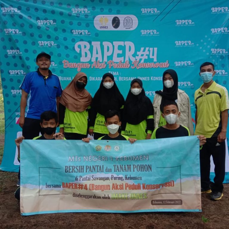 Aksi ‘BAPER’ Kader Lingkungan MTs Negeri 1 Kebumen 