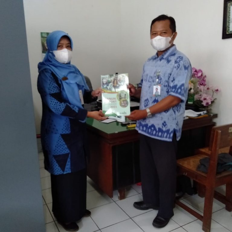 Penyerahan Annual Report LAZIS Sultan Agung Kepada Kemenag Kota Semarang