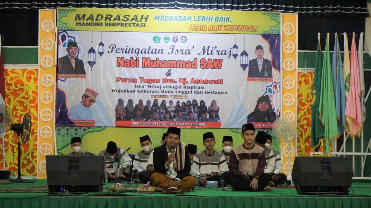 Peringati Isra Mi’raj, MAN 1 Kebumen Bersholawat bersama Gus Syamsul Ma’arif