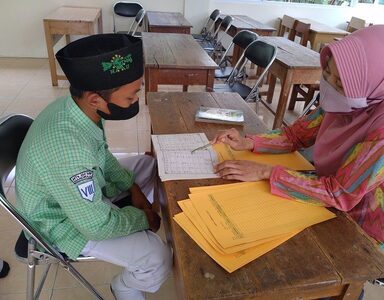 Bimbingan Ngaji Giatkan Peserta Didik MTs Ma’arif Mandiraja Mahir Membaca Al-Qur’an
