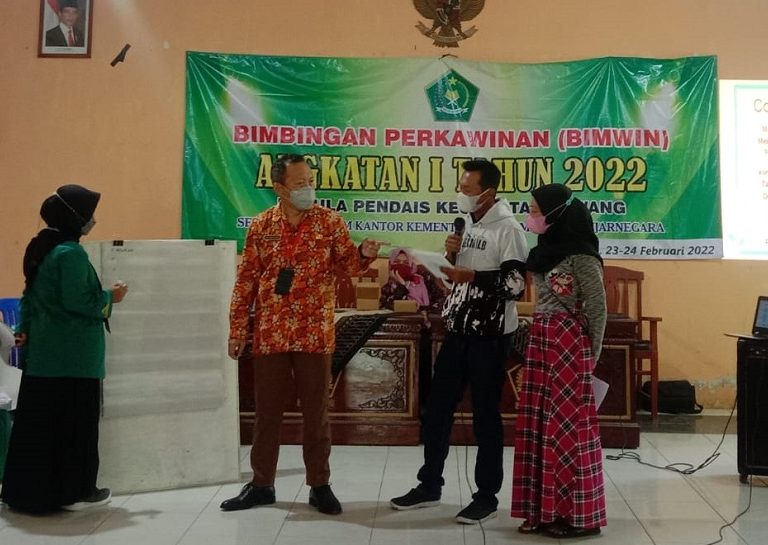 Kemenag Banjarnegara Gelar Bimwin, Intan: Akhirnya Dapat Bekal Penting Untuk Arungi Mahligai Rumah Tangga