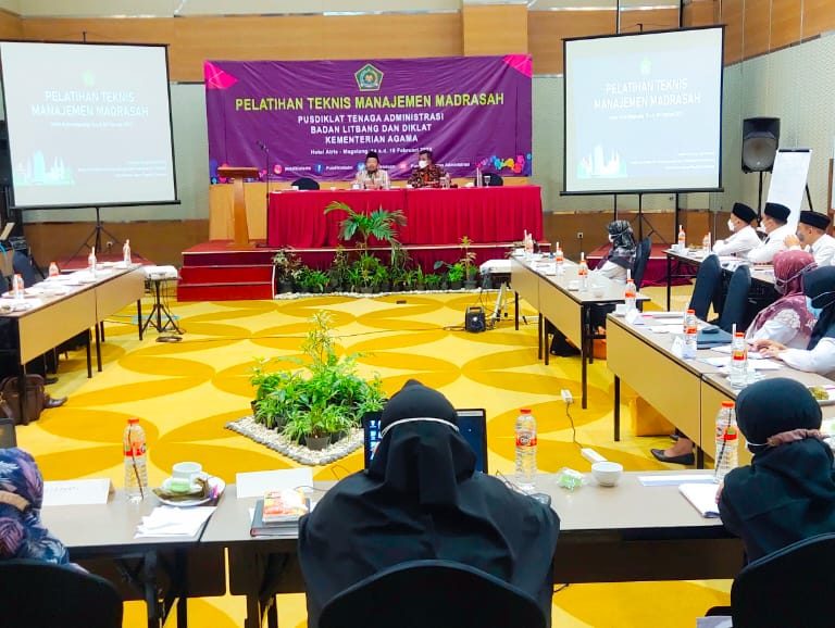 Pentingnya Mindset Kepala Madrasah Menuju Madrasah Unggul
