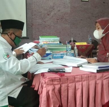 Pengawas Madrasah Kemenag Rembang Adakan Monev Guru MAN 2 Rembang