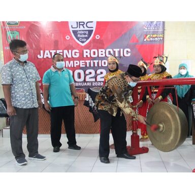 Mempersiapkan Generasi Emas Dengan Robotik
