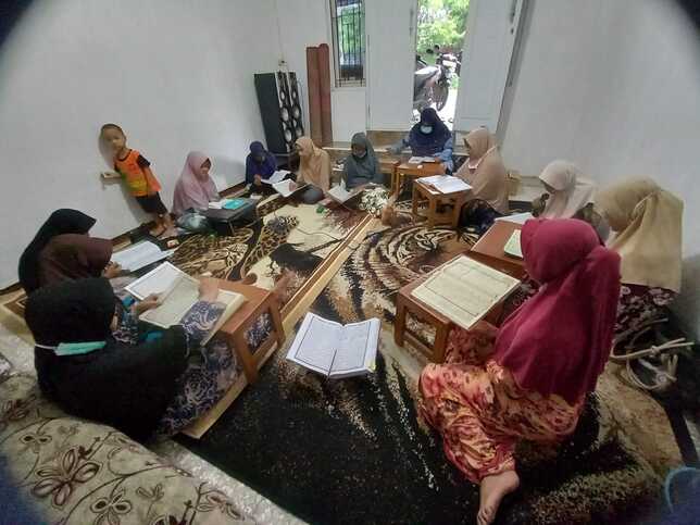 Tia Laksanakan Tugas Edukasi Masyarakat Bidang Keagamaan