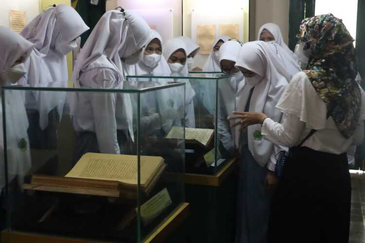 Wisata Edukasi, Siswa MAN 2 Rembang Kunjungi Museum RA Kartini