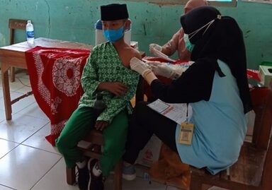 131 Siswa MIM Sipedang Peroleh Vaksin covid-19 Dosis 2
