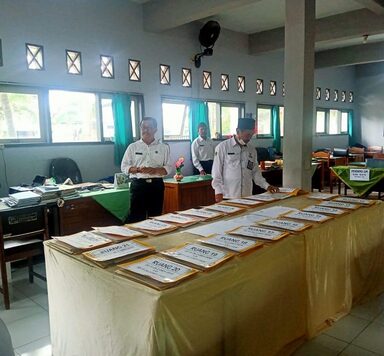 Kepala Kankemenag Kabupaten Brebes Monitoring UM MTsN 1 Brebes