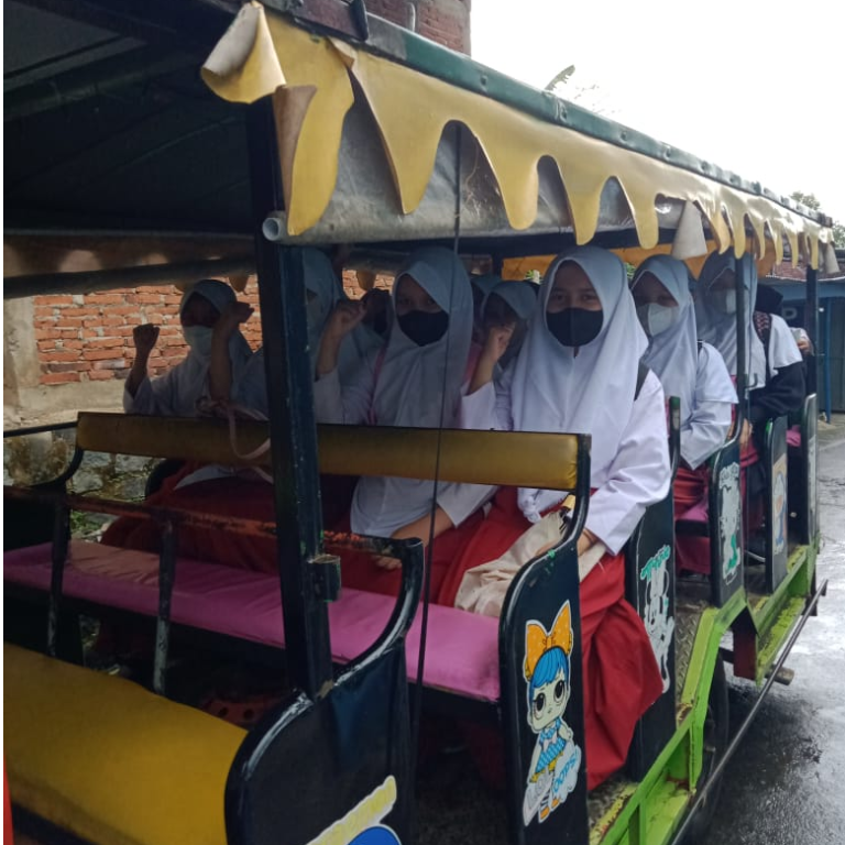 MI Muhammadiyah Semampir Terapkan Slogan “Dari Madrasah Kembali Ke Madrasah”
