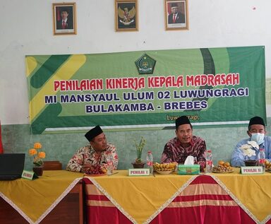 Madra￼sah Hebat Bermartabat Menjadi Komitmen 2 MI di Luwungragi Bulakamba