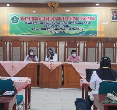 Pelatihan Quantum and Teaching Learning Akselerasi Kemampuan Guru