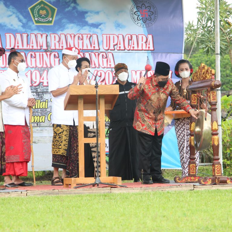 Umat Hindu Gelar Tawur Agung Kesanga di Candi Prambanan