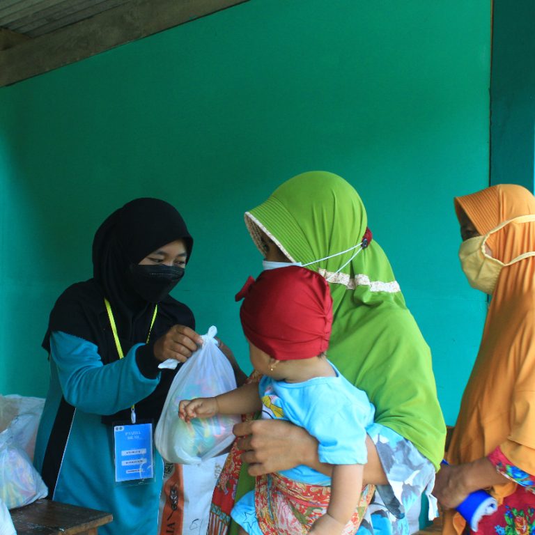 Senam dan Bazar Warnai Semarak Milad MAN 4 Kebumen