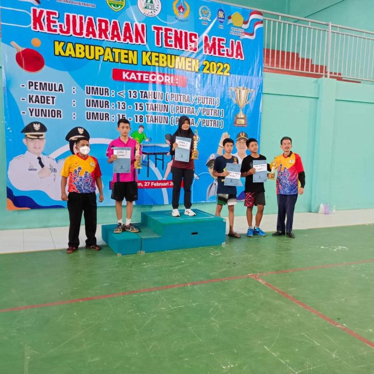 Siswa MTs Negeri 3 Kebumen Raih Juara 3 Kejurkab Tenis Meja