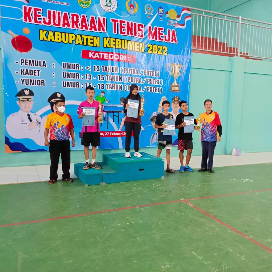 Siswa MTs Negeri 3 Kebumen Raih Juara 3 Kejurkab Tenis Meja