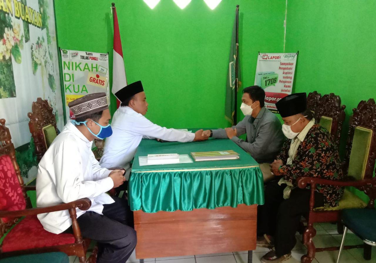 Kepala KUA Buayan Bekali Mualaf Pemahaman Moderasi Beragama