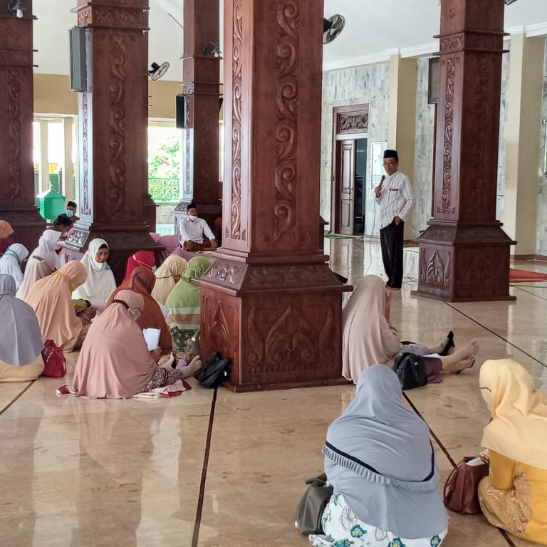 Etika Yang Harus Diperhatikan Calon Jamaah Haji Selama Di Tanah Suci