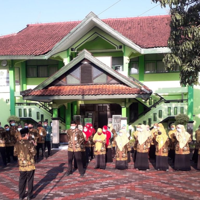 MTsN 1 Kebumen Loloskan 14 Siswa di SNPDB MAN IC dan MAN PK