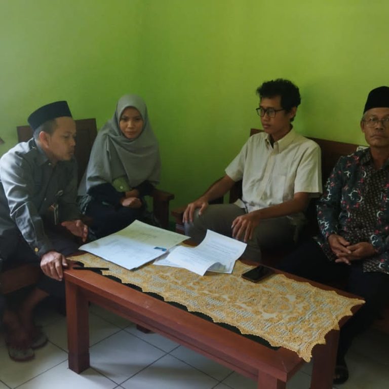 Kepala KUA Ambal,  Menikah Upaya Menjaga Martabat Dan Kehormatan