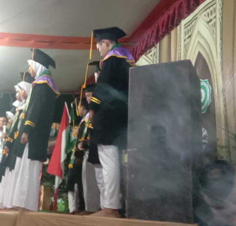 Haflah Akhirussanah Ke-32 Ponpes Roudlotut Tholibin Kalijambe