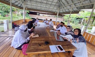 MGMP Akidah Akhlak Kabupaten Banjarnegara Susun Soal UM Berkualitas