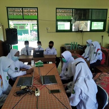 MTsN 2 Rembang Jaring Peserta KIR