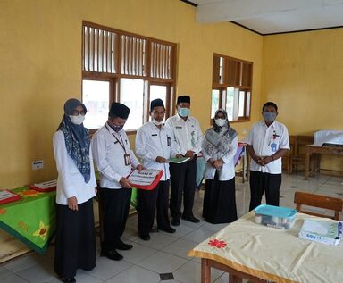 Monitoring Ujian Madrasah di MTsN 4 Brebes
