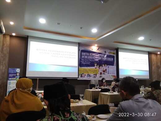 MTs N 4 Rembang Ikuti Bimtek Keamanan Pangan Sekolah