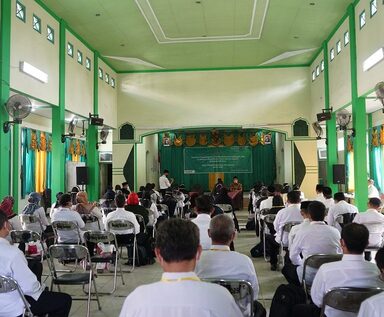 Penu￼tupan PDWK Tematik Bagi Guru dan Pembuatan SOP di Kabupaten Brebes