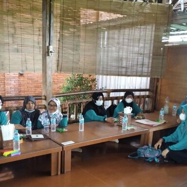 Rapat Dinas dan Pembinaan Guru MTsN 2 Rembang