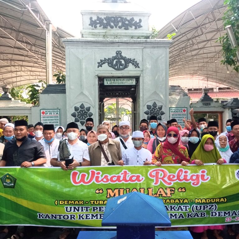 UPZ Kemenag Demak Selenggarakan Wisata Religi bagi Mualaf