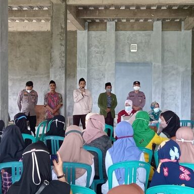 Warga Kaliori Sambut Antusias Program Sejuta Vaksinasi