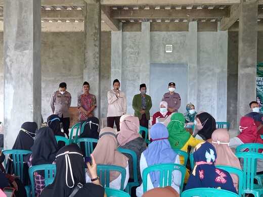 Warga Kaliori Sambut Antusias Program Sejuta Vaksinasi