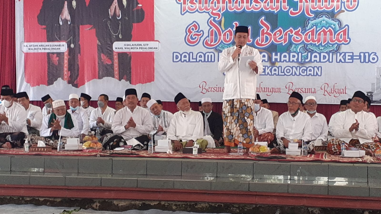 Kepala Kankemenag Kota Pekalongan Hadiri Khotmil Quran dan Istighosah Akbar
