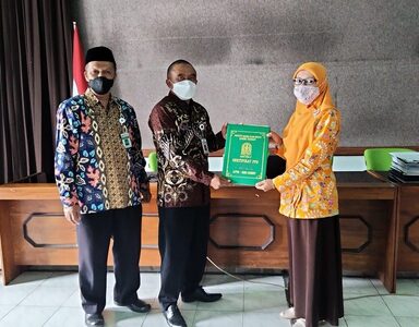 Empat Tugas Guru Profesional