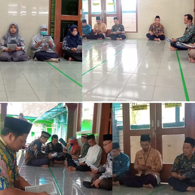 Gapai Kemuliaan Ramadan, Pegawai Kemenag Demak Awali Aktifitasnya dengan Tadarus Al-Qur’an
