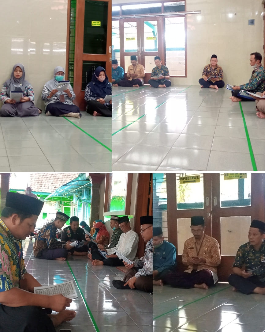 Gapai Kemuliaan Ramadan, Pegawai Kemenag Demak Awali Aktifitasnya dengan Tadarus Al-Qur’an