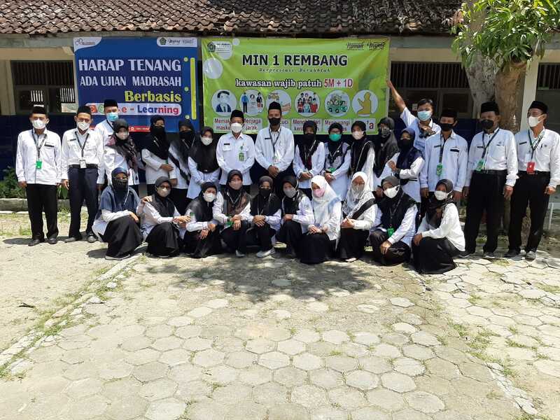 Kakankemenag Monev UM di MIN 1 Rembang