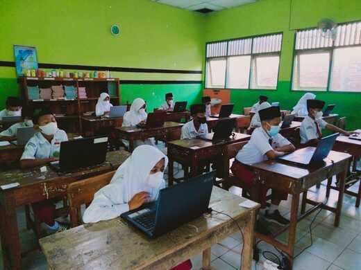 MIN 2 Rembang Gelar Ujian Madrasah Berbasis CBT