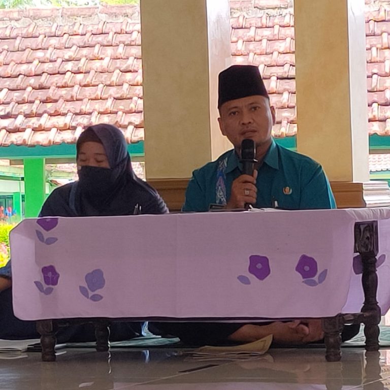 MTsN 4 Kebumen Sosialisasi dan Launching Perpustakaan Digital