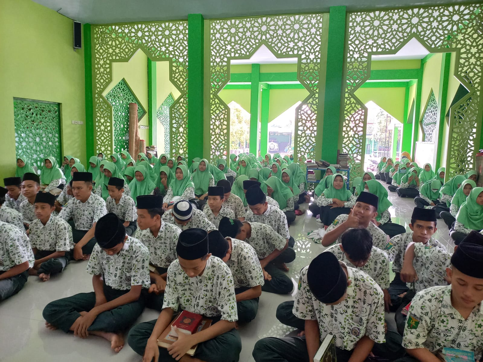 Pesantren Ramadhan MTsN 2 Kebumen Tekankan Siswa Untuk Totalitas, Berkualitas dan Tuntas