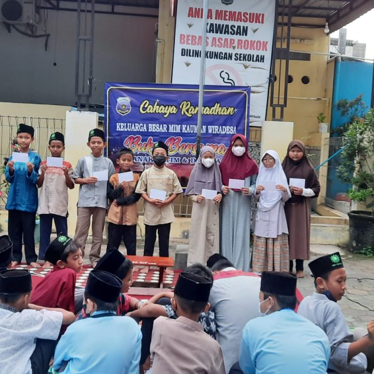 Mim Kauman Berbagi